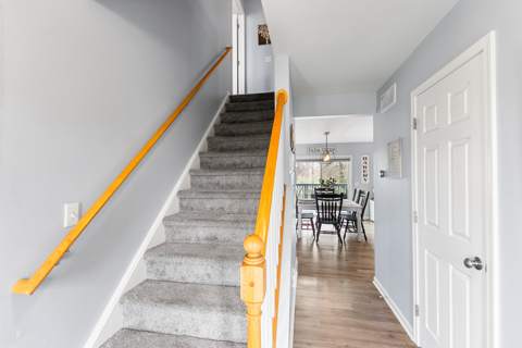 12 Goldenhill Lane, photo 2