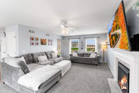 12 Goldenhill Lane, photo 4