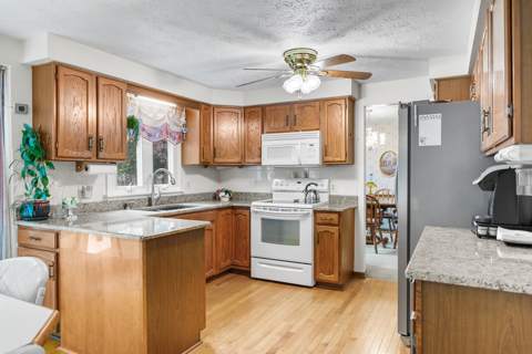 14 Sweet Acres Drive, photo 12