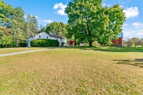 2161 Edwards Road, photo 2