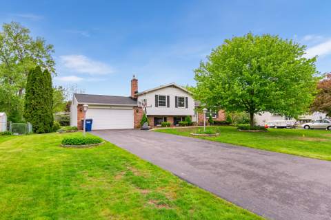 23 Staglen Drive, Raised ranch