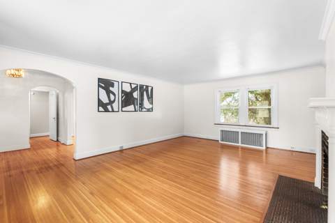 434 Thomas Ave, photo 4