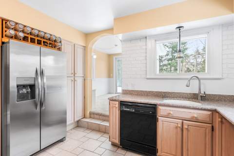 434 Thomas Ave, photo 10
