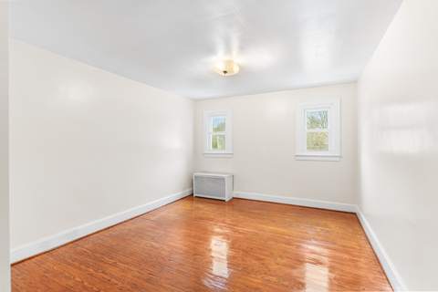 434 Thomas Ave, photo 18
