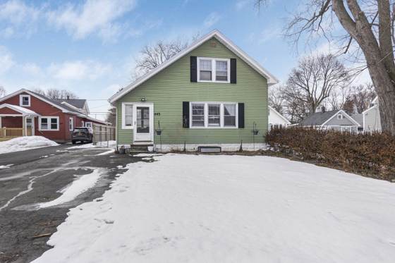 443 Crossfield Road, Cape Cod