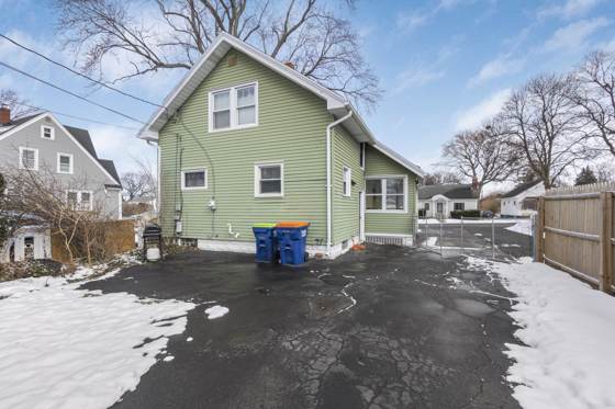 443 Crossfield Road, photo 4