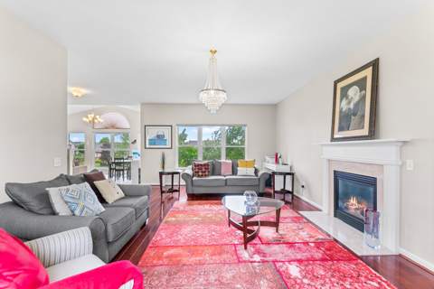 76 Doncaster Trail, photo 2
