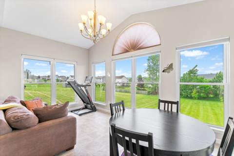76 Doncaster Trail, photo 9