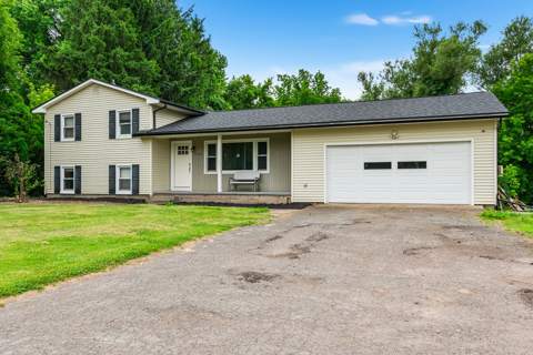 7639 W Ridge Road, photo 4