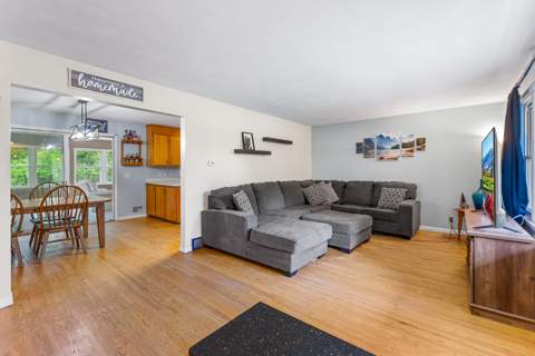 7639 W Ridge Road, photo 20