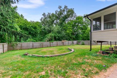 7639 W Ridge Road, photo 27