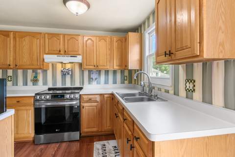 81 Castle Grove Drive, photo 18