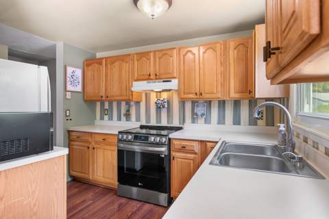 81 Castle Grove Drive, photo 21