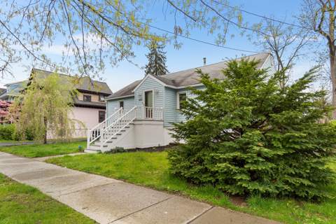 836 N Aurora Street, photo 2